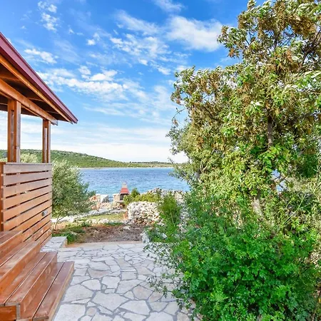 Prázdninový dům Mobile Rock Rose 2 Tkon