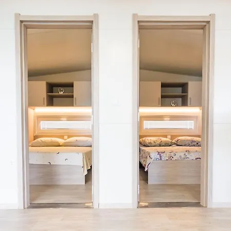 بيت للعطل Mobile Rock Rose 2