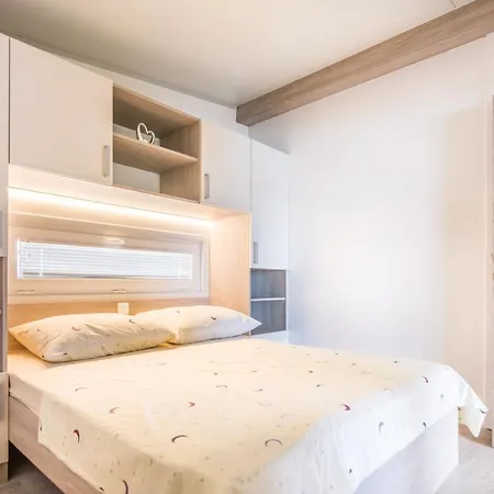 Mobile Rock Rose 2 *